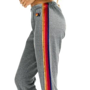 - Aviator Nation size small